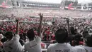 Ribuan pendukung, simpatisan dan relawan pasangan Calon Presiden nomor urut 3 Ganjar Pranowo-Mahfud Md memenuhi area Stadion Utama Gelora Bung Karno, Jakarta, Sabtu (3/2/2024). (Liputan6.com/Angga Yuniar)