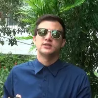 Kehilangan Moment Bareng Anak, Stuart Collin Tetap Sabar. 