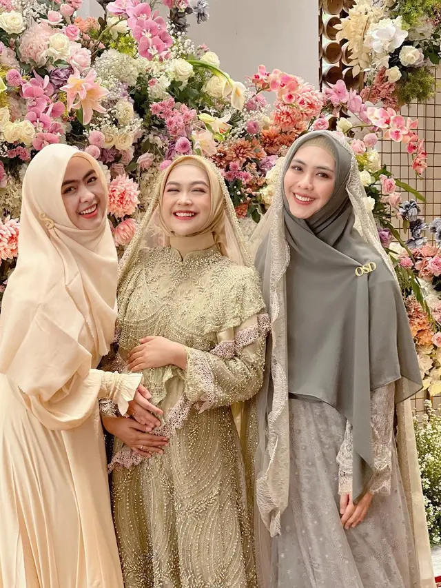 Oki Setiana Dewi dan Ria Ricis