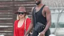 Seperti yang sudah diketahui, Tristan Thompson sendiri ketahuan berselingkuh beberapa hari sebelum Khloe melahirkan. (MACIEL / NGRE / BACKGRID / HollywoodLife)