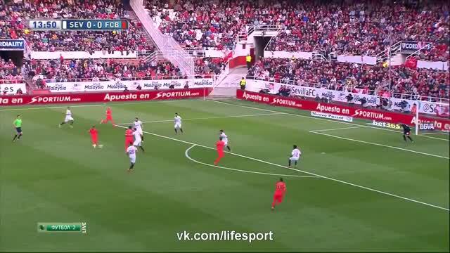 Barcelona harus puas hanya membawa pulang satu poin usai ditahan Sevilla 2-2 di Ramon Sanchez Pizjuan, Minggu (12/4/2015) dinihari WIB.