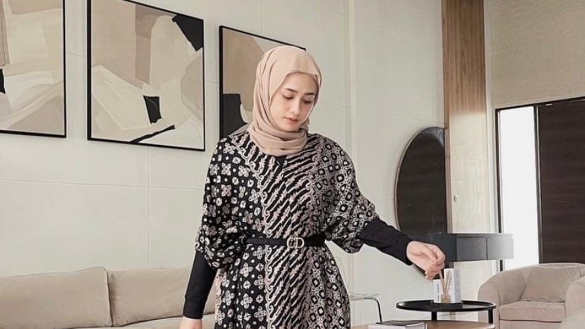6 Gaya Batik Hijab Kondangan 2025 yang Anggun dan Kekinian, Wajib Dicoba!