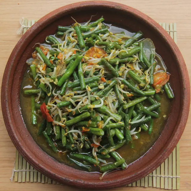 Resep Praktis Tumis Kacang Panjang Kecambah Pedas Gurih Lifestyle Fimela Com
