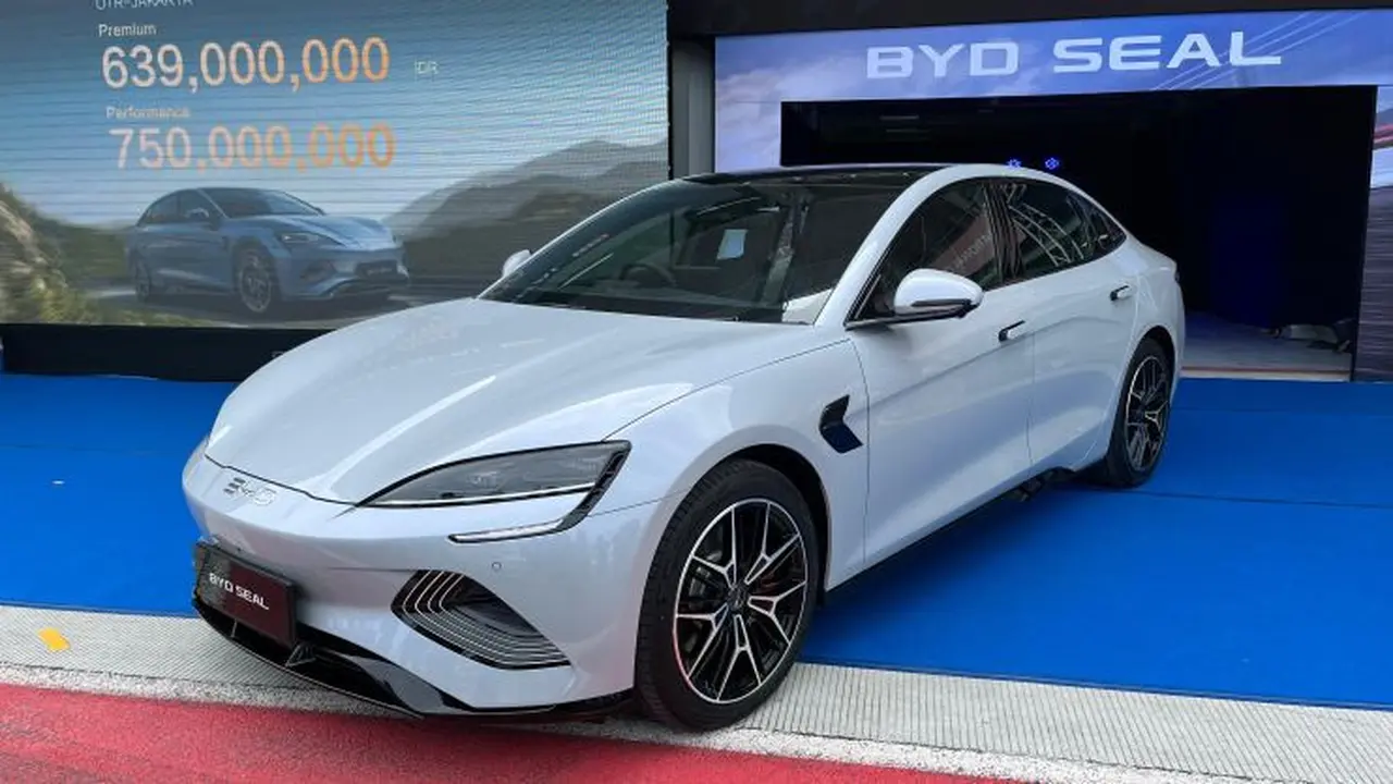 BYD Seal Terbaru Dibekali Sistem Suspensi Pintar, Harga Rp 750 Juta (Septian P/Liputan6.com)