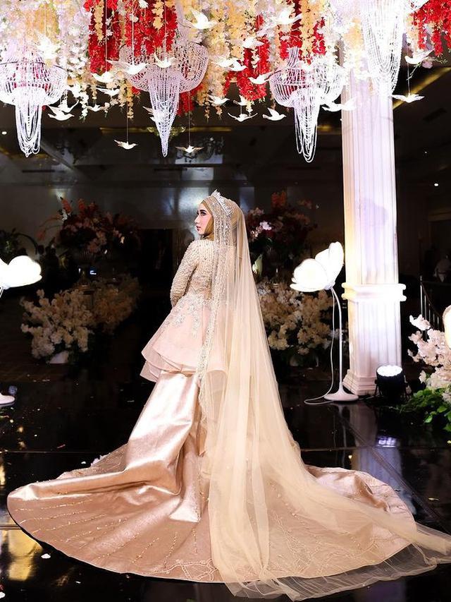 6 Potret Resepsi Pernikahan Tengku Anataya Anak Cindy Fatikasari, Digelar Mewah