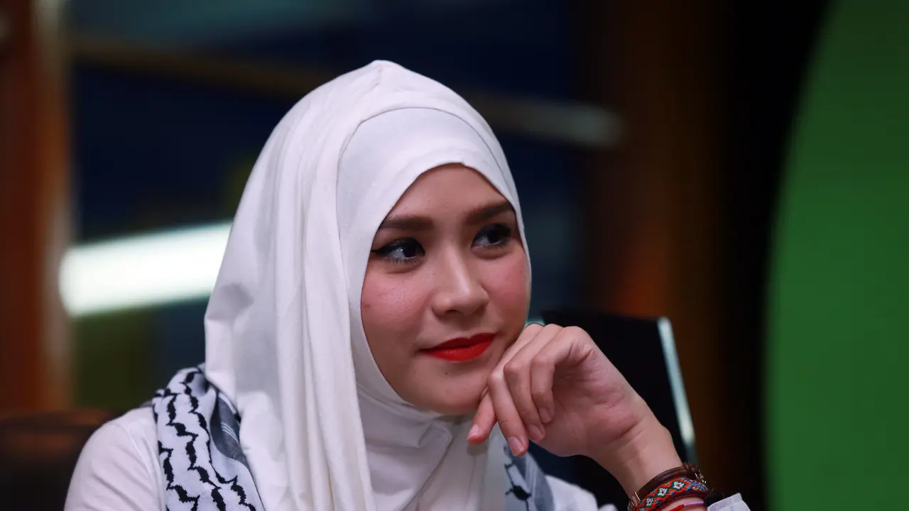 [Bintang] Zaskia Adya Mecca 