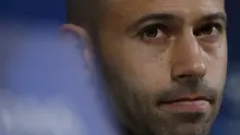 Leg 2 Copa del Rey melawan Espanyol bakal jadi pertandingan terakhir Javier Mascherano bersama Barcelona. (AFP/Marco Bertorello)