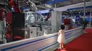 Acara global ini menyatukan lebih dari 140 perusahaan robot domestik dan internasional terkenal, menampilkan berbagai teknologi dan inovasi mutakhir. (WANG Zhao/AFP)