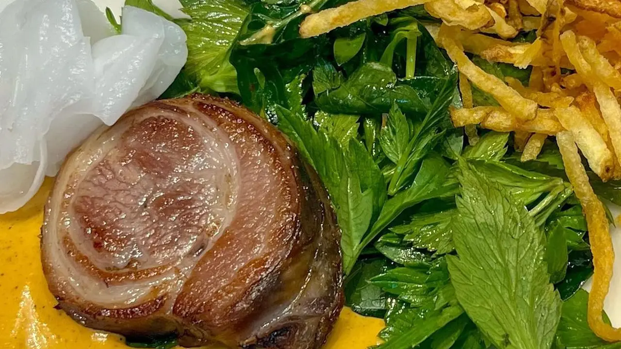 Fine Dining Mari Merangkai Bunga Seroja Bandung