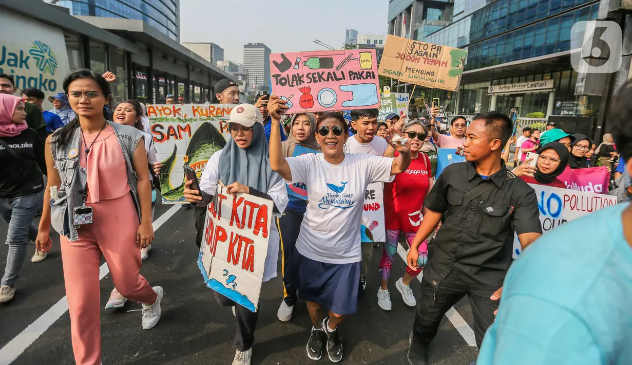 Ia mengingatkan bahaya plastik terhadap kehidupan laut. (Liputan6.com/Faizal Fanani)