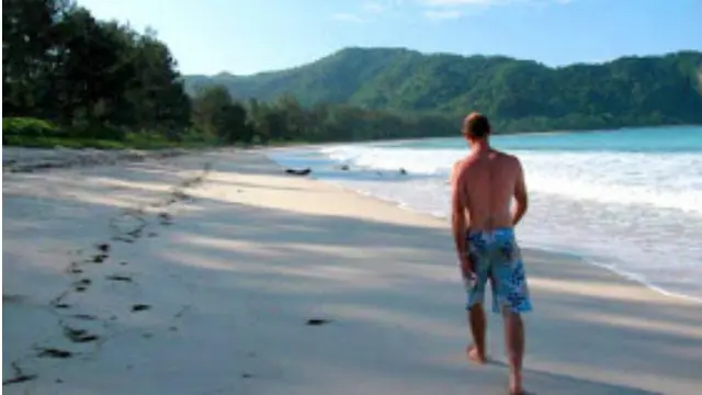 Pantai Tarimbang NTT