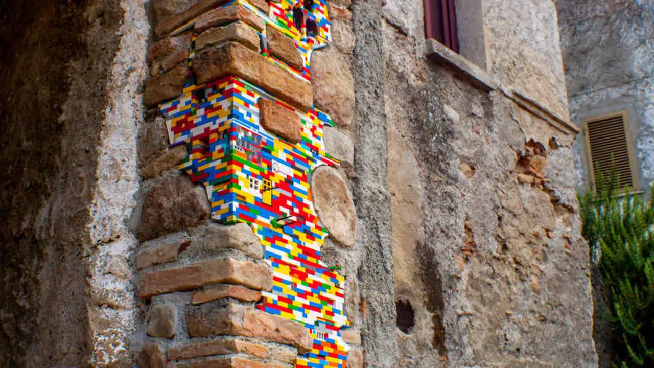 revitalisasi bangunan dengan lego (foto: Jan Vormann / VG Bild)
