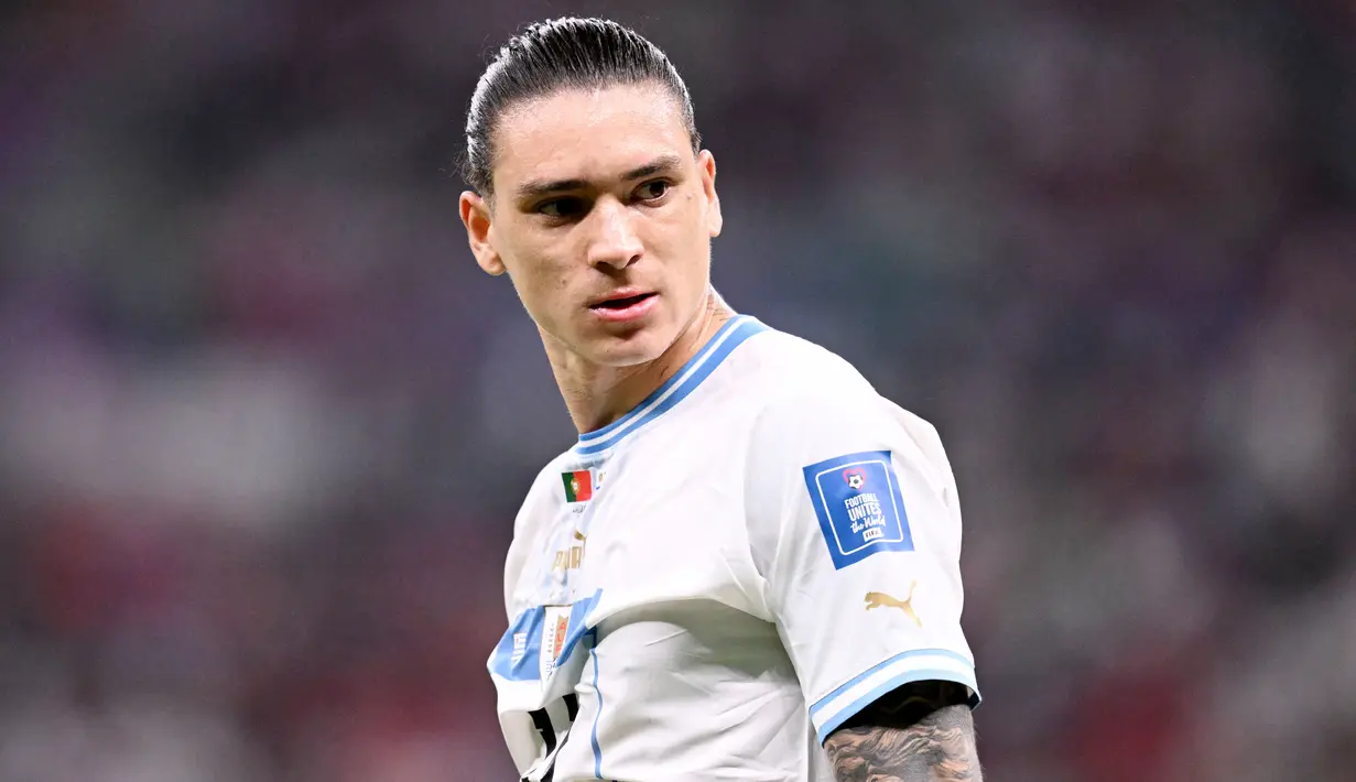 <p>Striker Liverpool ini tak mampu menunjukkan ketajamannya di Piala Dunia 2022. Darwin Nunez gagal menjebol gawang lawan dari tiga pertandingan bersama Timnas Uruguay. (AFP/Kirill Kudryavtsev)</p>