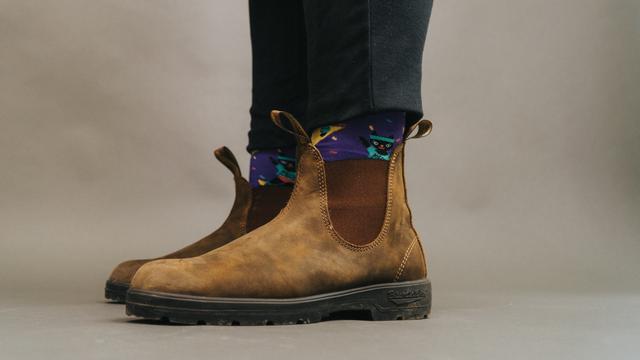 Ilustrasi sepatu suede