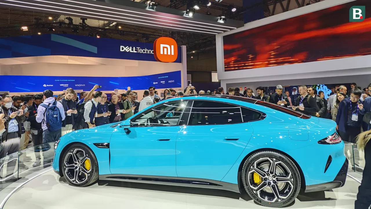Xiaomi pamer mobil listrik Xiaomi SU7 di MWC 2024. Liputan6.com/Iskandar