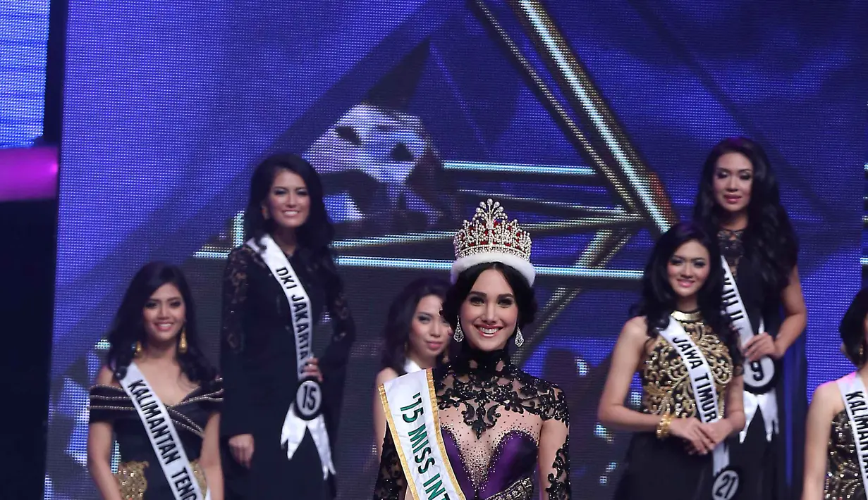 "Kamu harus menyayangi dan menerima dirimu apa adanya. Kecantikanmu ada dalam dirimu. Kamu akan tampak cantik dari luar jika bisa menyayangi dan menerima dirimu apa adanya," kata Edymar di Hotel Sultan, beberapa hari lalu. (Nurwahyunan/Bintang.com)