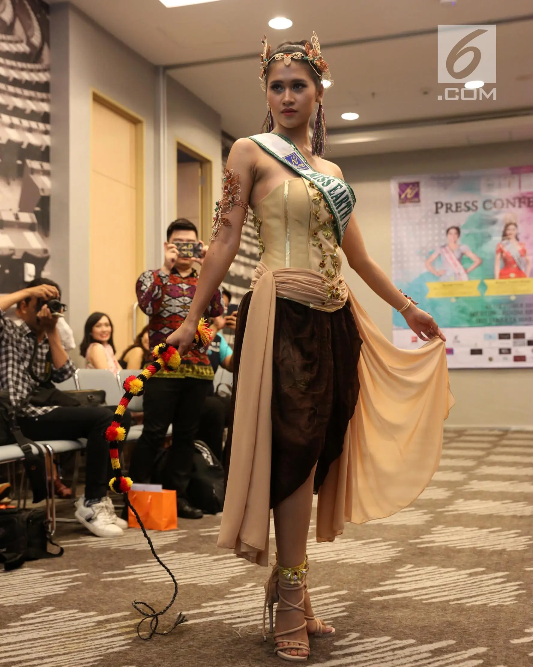 Miss Earth Indonesia 2017, Michelle Victoria Alriani. (Rizky Aditya Saputra/Liputan6.com)