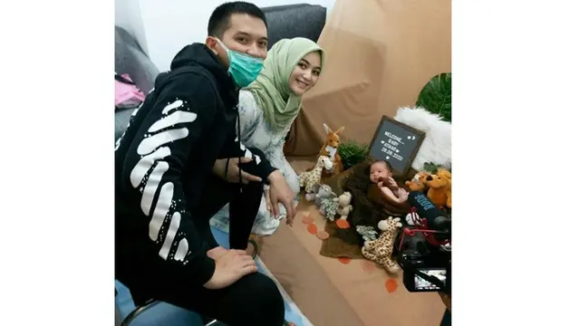 6 Pemotretan Baby Born Athar Anak Citra Kirana dan Rezky Aditya, Menggemaskan