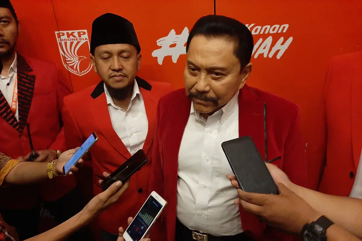 Ketua Dewan Pembina PKPI Hendropriyono.