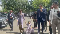 Meutya Hafid tiba di Istana Merdeka, Jakarta Pusat untuk mengikuti pelantikan menteri-menteri di Kabinet Merah Putih. (Liputan6.com/Winda Nelfira).