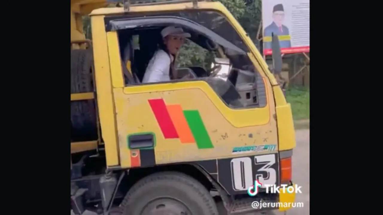 Soraya Raysid Bawa Mobil Truk Saat Acara TV