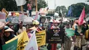Pengunjuk rasa menilai proyek tersebut mengancam ekosistem laut dan memperburuk krisis iklim. (Yasuyoshi CHIBA/AFP)