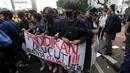 Para mahasiswa menolak efisiensi anggaran di bidang pendidikan. (Liputan6.com/Helmi Fithriansyah)