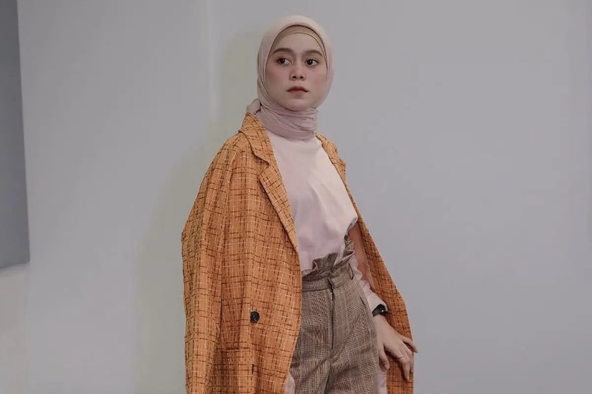 Inspirasi Baju Lebaran Lesti Kejora, credit: Instagram (@lestykejora)