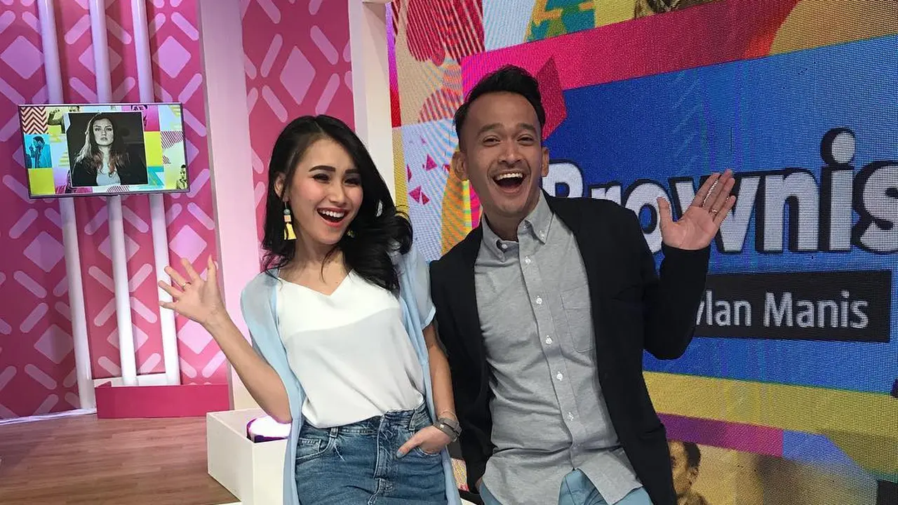 6 Potret Ayu Ting Ting dan Ruben Onsu Saling Peduli, Selalu Jenguk Saat Sakit