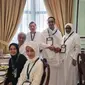 Bakal calon presiden (bacapres) PDIP Ganjar Pranowo, bertemu dengan bakal capres Koalisi Perubahan untuk Persatuan (KPP) Anies Baswedan di Mina, Arab Saudi.