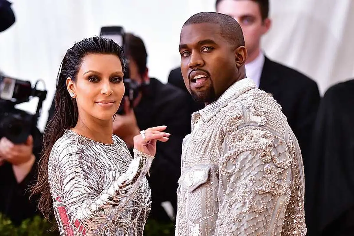 [Bintang] Kim Kardashian - Kanye West