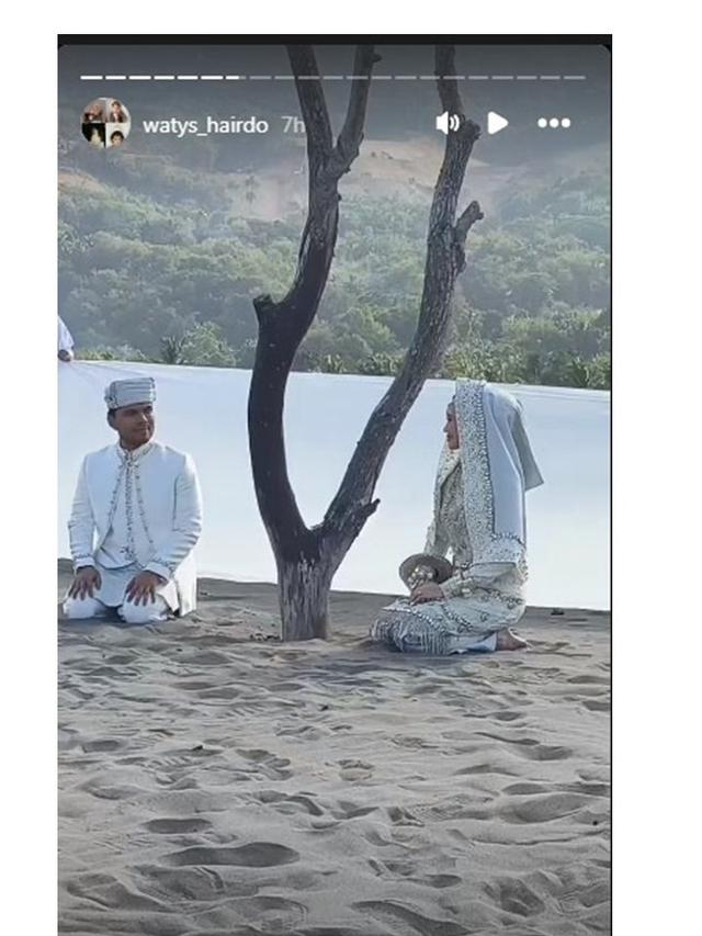 8 Potret Prewedding Thariq Halilintar dan Aaliyah Massaid Bertema Tradisional, Memukau