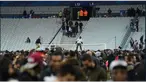 Serangan secara teror serentak di enam lokasi berbeda di Paris menewaskan lebih dari 130 orang. Salah satu sasaran serangan teroris di Paris adalah Stade de France (stadion nasional Prancis) yang ketika itu sedang menggelar pertandingan persahabatan antar