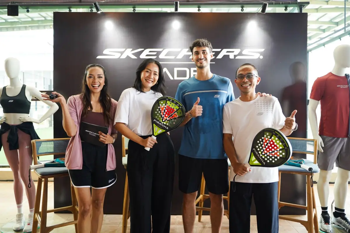 Skechers