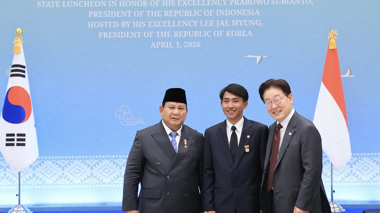 Presiden RI Prabowo Subianto bertemu Sugianto, pekerja migran Indonesia (PMI) yang menyelamatkan tujuh lansia warga korsel saat kebakaran.