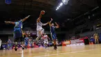 Pemain CLS Knight, Rachmad Febri Utomo melakukan lay up saat dihadang pemain Satya Wacana pada perempat final Playoffs Indonesia  Basket League (IBL) di Britama Arena, Jakarta, Selasa (17/5/2016). (Bola.com/Nicklas Hanoatubun)
