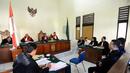 Suasana persidangan pria asal Prancis Antony Lambert di pengadilan Denpasar, Bali, Indonesia (14/9). Antony Lambert ditangkap petugas karena membawa 14 gram ganja di kopernya. (AFP Photo/Sony Tumbelaka) 