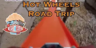 Lintasan Hot Wheels Ini Masuk ke Kolam Renang