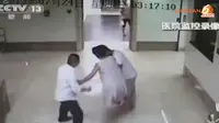 [VIDEO] Ibu di China Melahirkan Saat Berjalan