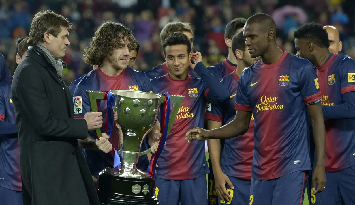 Tito Vilanova. Sebagai pemain, ia pernah memperkuat Barcelona B dan C pada musim 1987/1988 dan 1988/1989. Sebagai pelatih, ia menukangi Barcelona selama semusim pada 2012/2013 menggantikan Pep Guardiola. Di akhir musim, ia sukses mempersembahkan gelar LaLiga bagi Barcelona. (AFP/Lluis Gene)