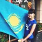 Si cantik Sabina Altynbekova ternyata tak hanya terlihat cantik dengan pakaian olahraga. Gaya busana hariannya juga tak kalah modis.