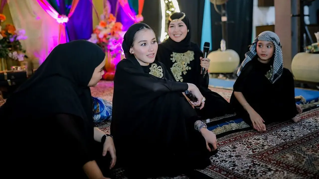 Ayu Ting Ting arabian night (Instagram/ayutingting92)