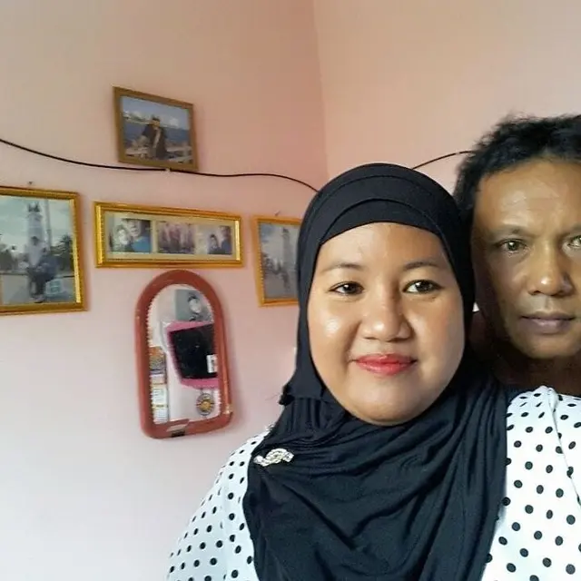 7 Potret Riri Khasmita, Mantan ART Nirina Zubir yang Kini Jadi Sorotan