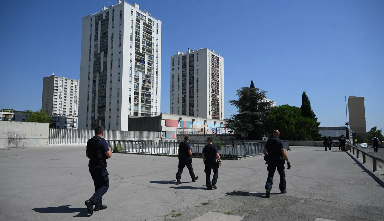 Seorang anak laki-laki berusia 10 tahun ditembak mati dalam dugaan kekerasan terkait narkoba di kota Nimes, Prancis selatan, kata pihak berwenang. (AFP/Nicolas Tucat)
