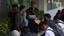Di sisi lain, Gubernur Jakarta Pramono Anung mengatakan warga yang ingin mengikuti rekrutmen PPSU bisa melalui kelurahan atau kecamatan. (Liputan6.com/Angga Yuniar)