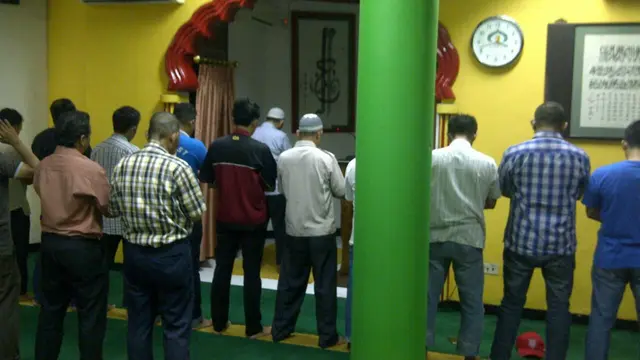 Masjid Lautze