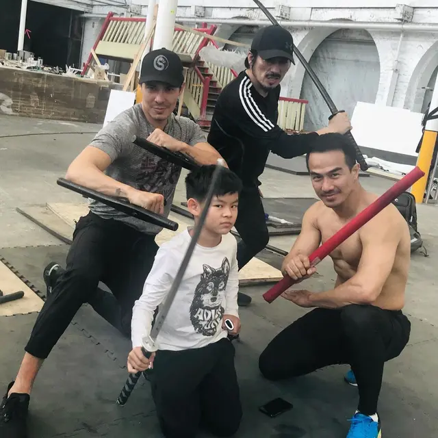 Rutin Gym, 6 Aktor Indonesia Ini Punya Tubuh Kekar yang Bikin Kagum