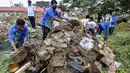 Kepolisian Daerah (Polda) Aceh memusnahkan barang bukti narkotika hasil pengungkapan selama tiga bulan terakhir. (Chaideer MAHYUDDIN/AFP)