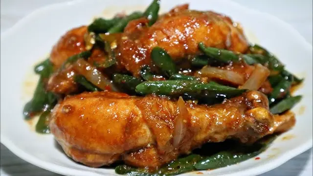 Resep Ayam Kecap Cabai Hijau Satu Wajan