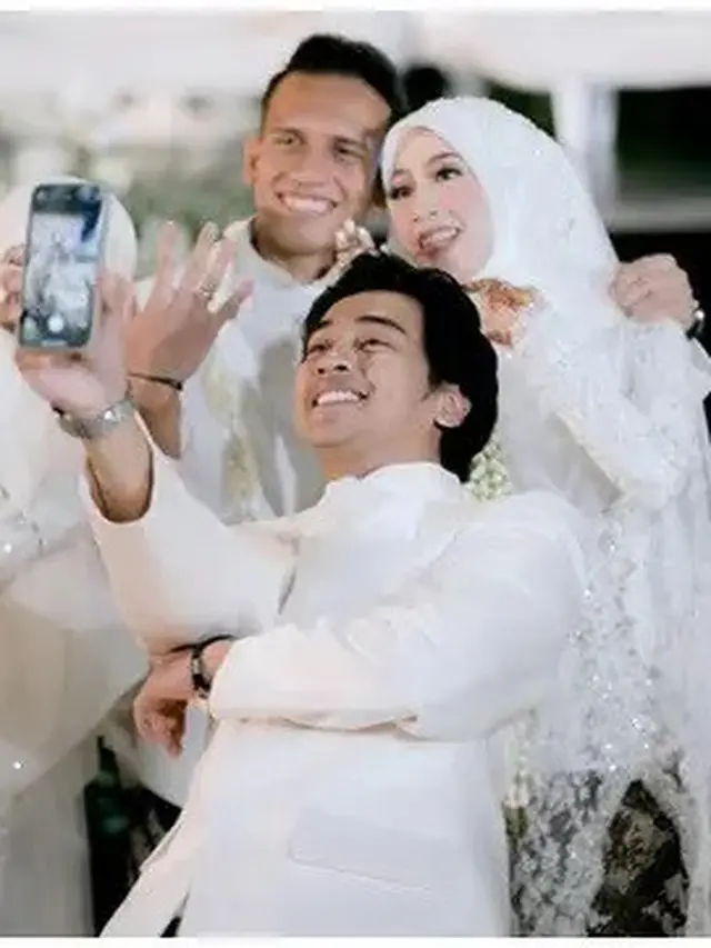 6 Potret Abidzar di Momen Pernikahan Adiba Khanza dan Egy Maulana Vikri